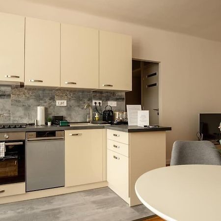 דברצן Petofi Family Apartman מראה חיצוני תמונה