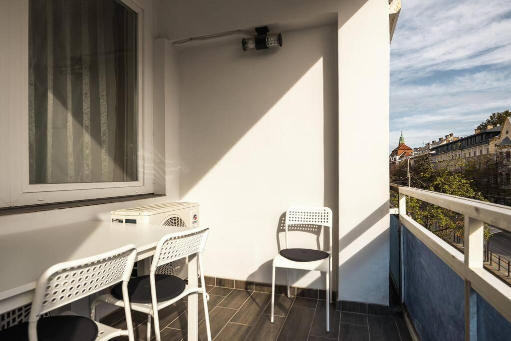 דברצן Petofi Family Apartman מראה חיצוני תמונה