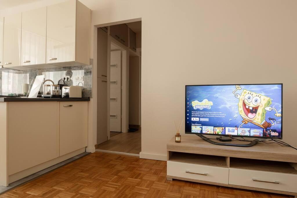 דברצן Petofi Family Apartman מראה חיצוני תמונה
